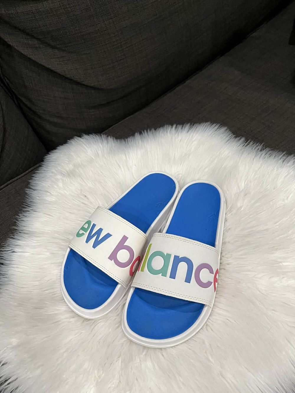 New Balance White Slide Sandals with Bright Blue Footbed and Multicolor Logo - Picture 2 of 6